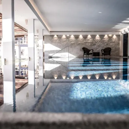 Kitzhof Mountain Design Resort, 4 Sterne Superior Готель