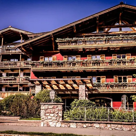 Kitzhof Mountain Design Resort, 4 Sterne Superior 4* Kitzbuhel