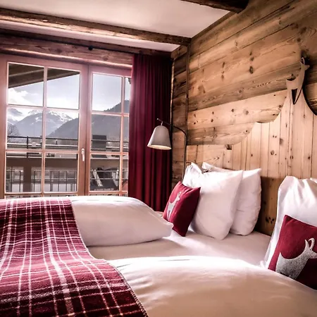 Готель Kitzhof Mountain Design