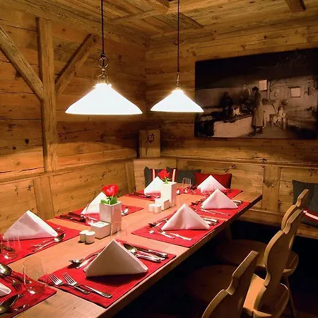 Kitzhof Mountain Design Готель Кіцбюель