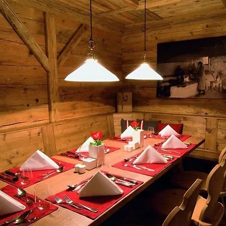 Kitzhof Mountain Design Готель Кіцбюель