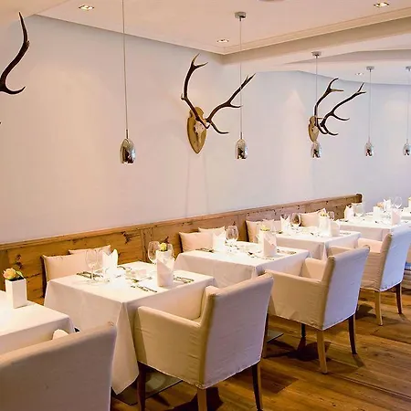 Kitzhof Mountain Design 5* Кіцбюель